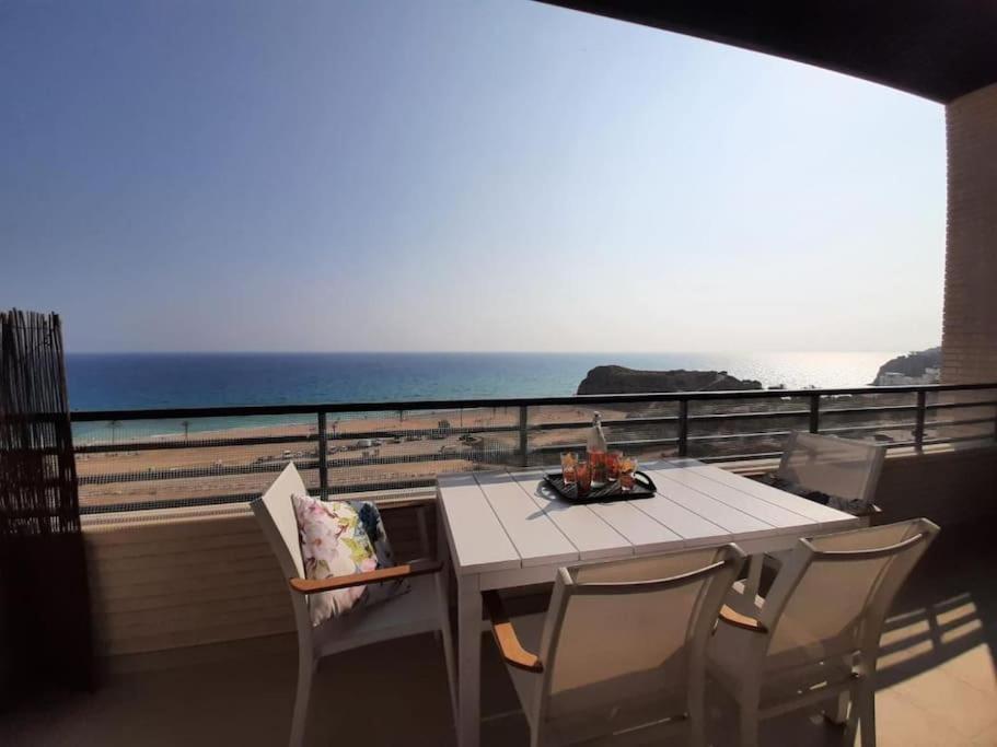 Top-Floor Beachfront Apartment With Parking, Pool, & Spacious Sea-View Balcony Villajoyosa Exterior foto