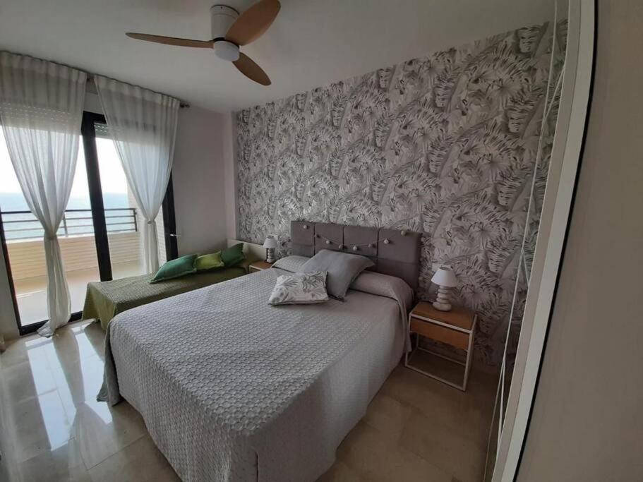 Top-Floor Beachfront Apartment With Parking, Pool, & Spacious Sea-View Balcony Villajoyosa Exterior foto
